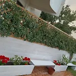 Апартаменты Casa Al Mare Con Giardino Privato Sant'Andrea (Sardinia)