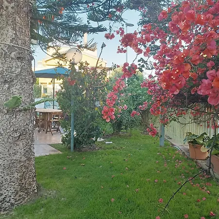 Apartment Casa Al Mare Con Giardino Privato Sant'Andrea (Sardinia)