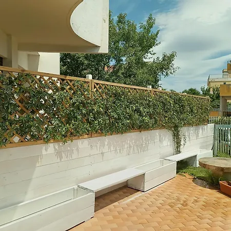 Lägenhet Casa Al Mare Con Giardino Privato *